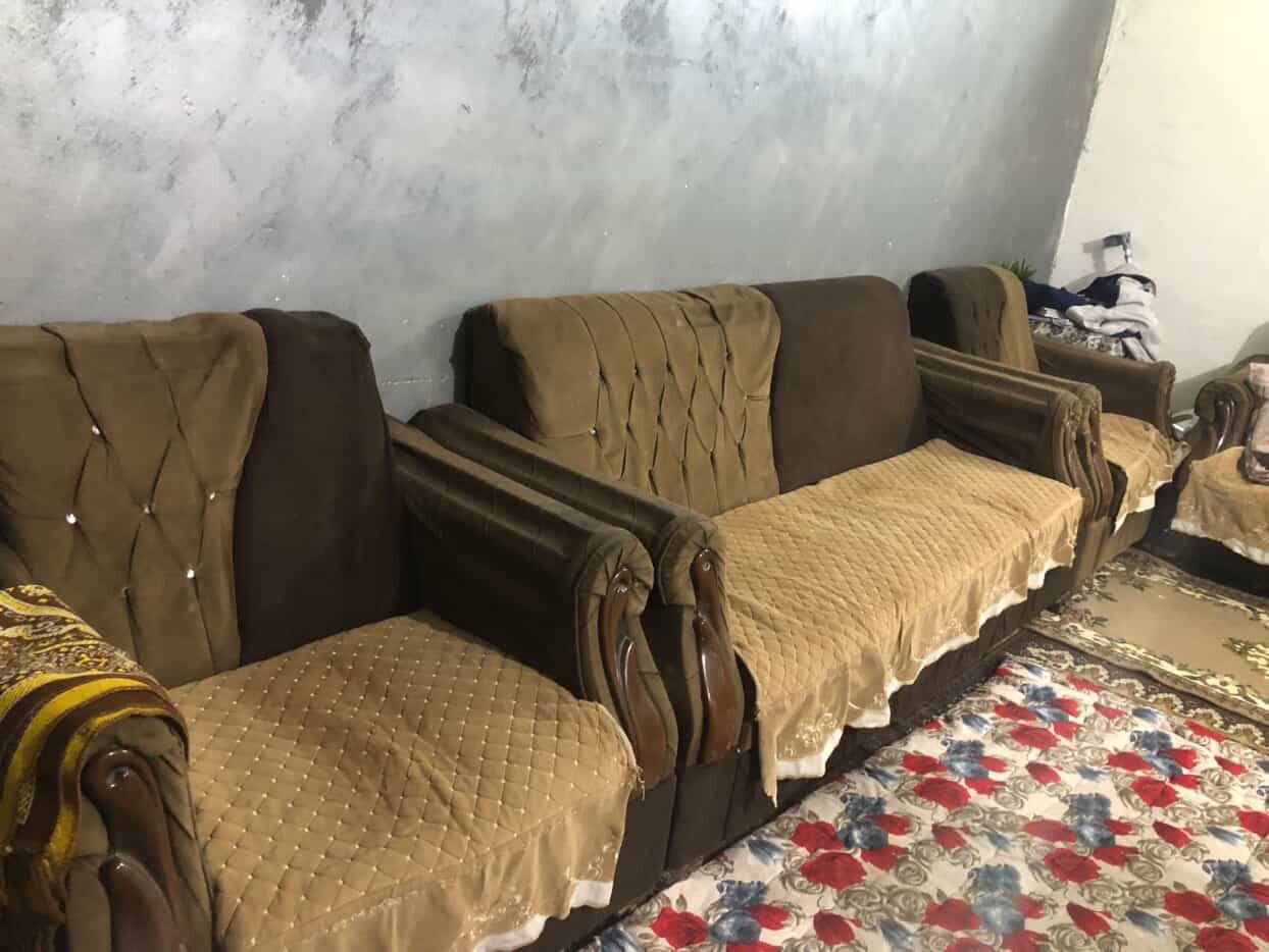 سلام عليكم تخم للبيع عنوان بغداد استفسار خاص بعد اكو قطعه بس مخلينهه بالغرفه وكدامكم بس هاي شويه الخشبه مالته نازله باقي  نظيف مابي شي


**إذا كنت صاحب هذا الإعلان وتريد حذفه لأي سبب، رجاءا أرسل رسالة إلى الدعم الفني**