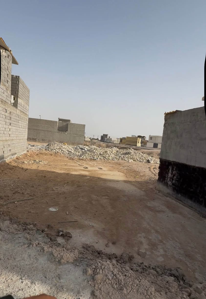سلام عليكم 

قطعه ارض بسعر بلاااش بلاااش 😍📍 
190 متر 
الموقع خرافي 
ثاني قطعه عن السايدين مال شارع ٤٠

طابو صرف زراعي سند 25 بسم عراقي تتكاتب ويا مباشرتاً

العنوان أبي الخصيب مقابيل المحكمه الجديده مال ابي الخصيب
جميع الخدمات متوفره 
السعر 30 مليون و بي مجال للشراي 
لتواصل *********** صادق للاستثمار العقاري البصرة, العراق

