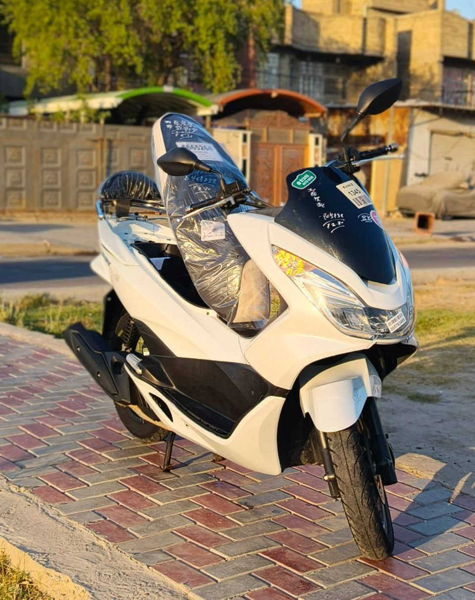 سلام عليكم.... 
دراجة  (PCX)(جيل الثاني)🛵 للبيع
دراجة شلعه معدل كهربائيات كلهه شغاله 
دراجة جديده بلاديه 
أي نقص مابيهة
جيب فيتر وتعال افحص
العنوان بغداد مدينه الصدر  الاستفسار الاتصال على الرقم 📞 ***********
