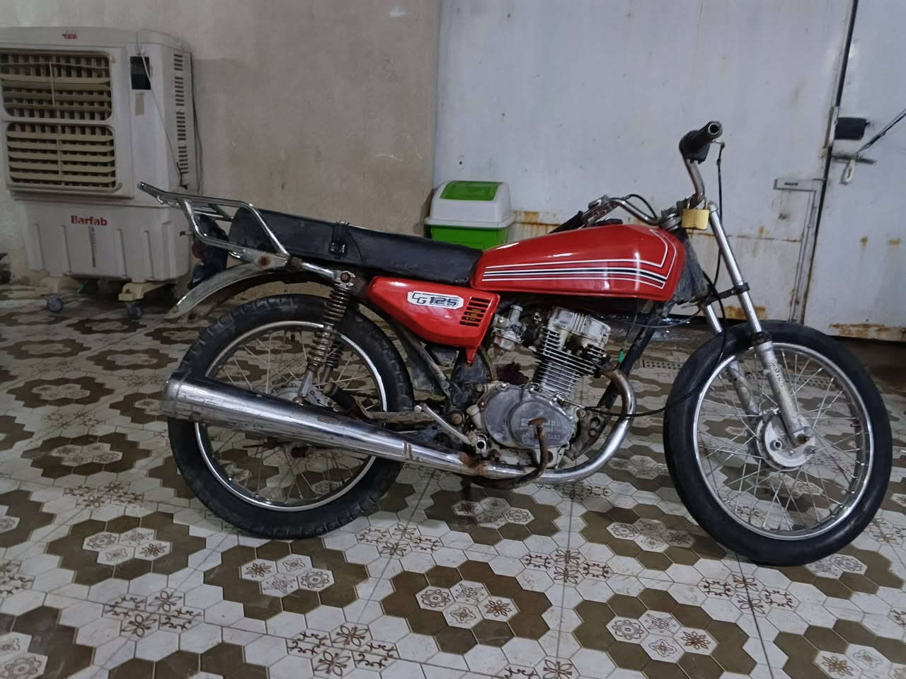 اربعه كير بيها محرك مال خمسه كير للبيع تجفيت وتعمير كله جديد ..درجه بدون أوراق مكفوبه من السرقه تجي تاخذها من باب بيتي سعرها 125 قفل كربلاء خلف العاب النوارس ..لتكول ليش مجهول الهوية ..هذه الفيس مو مالتي واني رجال معروف وحاط رقمي***********
