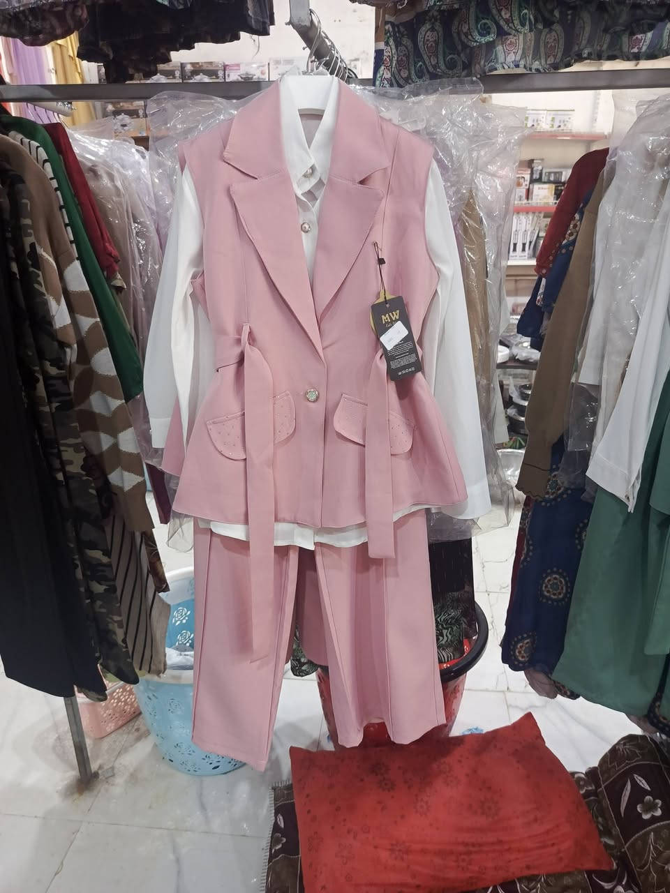 تنزيلات مجمع بيت فاخر حي العسكري مقابل مجمع بغداد سنتر


**إذا كنت صاحب هذا الإعلان وتريد حذفه لأي سبب، رجاءا أرسل رسالة إلى الدعم الفني**