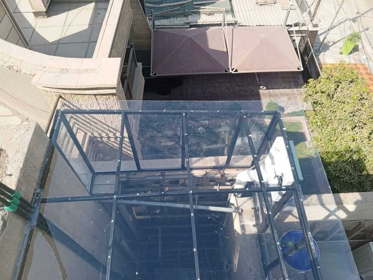 بديل الزجاج بولي كاربون شوف الجمال اضائه وتضاف من الاتربه والنفايات تغليف المناور  مقاوم للمناخ ضد الكسر معمل حدادة التساهل للتواصل عبر الواتس ***********5 النجف الاشرف
