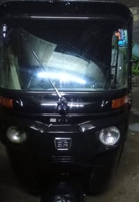 تكتك للبيع موديل 23 نضافه 95 بل 100 بيه ضربه بجاملغ وخدوش‏ باب الخلفي ...