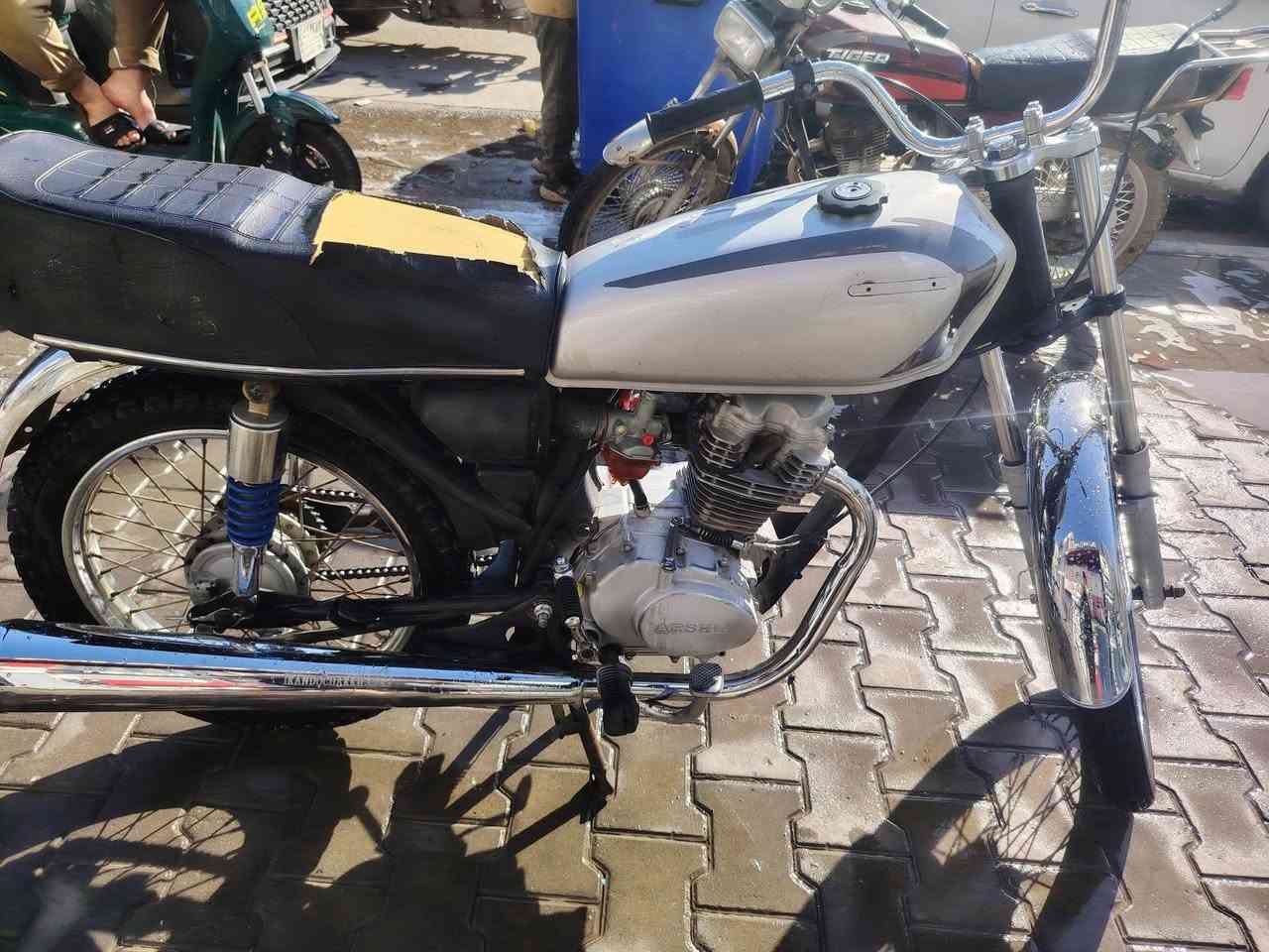 كلك كلك كلك 300 وبيه مجال دراجه نضيفه وشلعه تخبل


**إذا كنت صاحب هذا الإعلان وتريد حذفه لأي سبب، رجاءا أرسل رسالة إلى الدعم الفني**