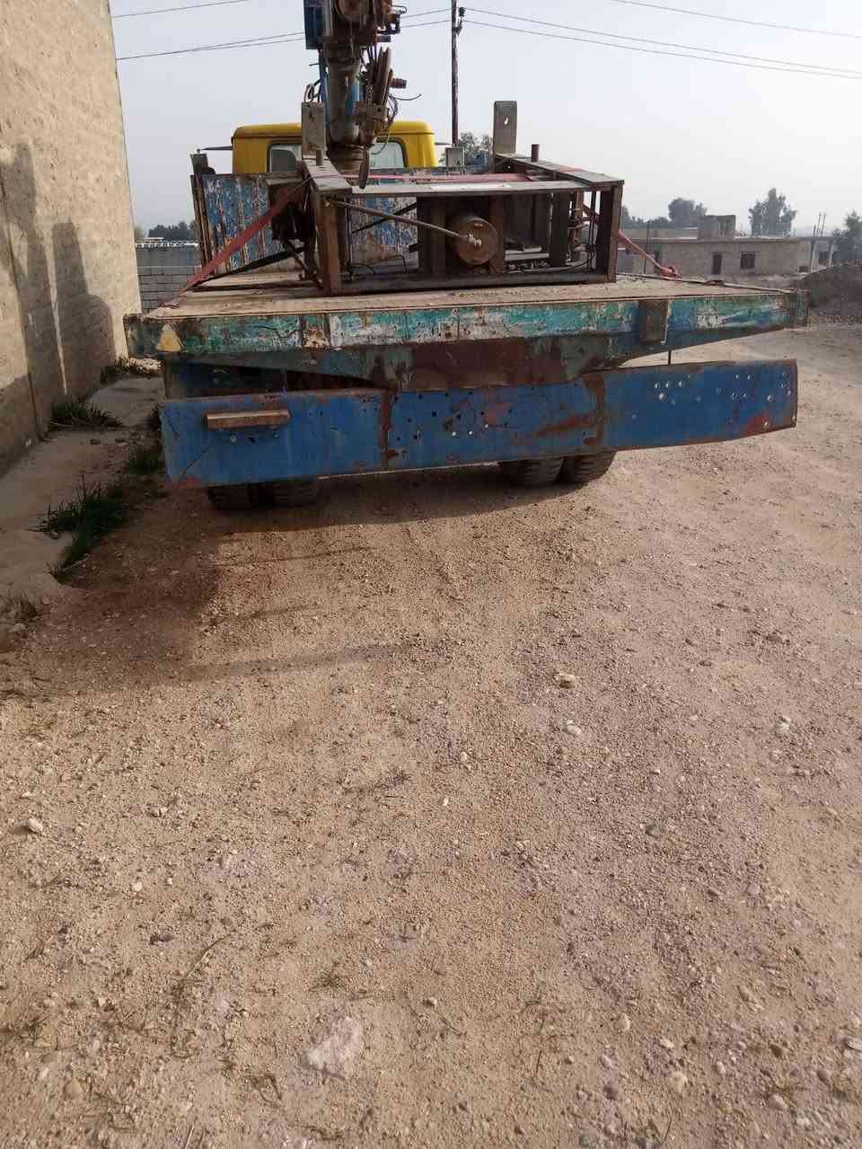 اكرين شغال موديل 2004 السعر 45 ورقه المكان سامراء رقم صاحبة ***********
