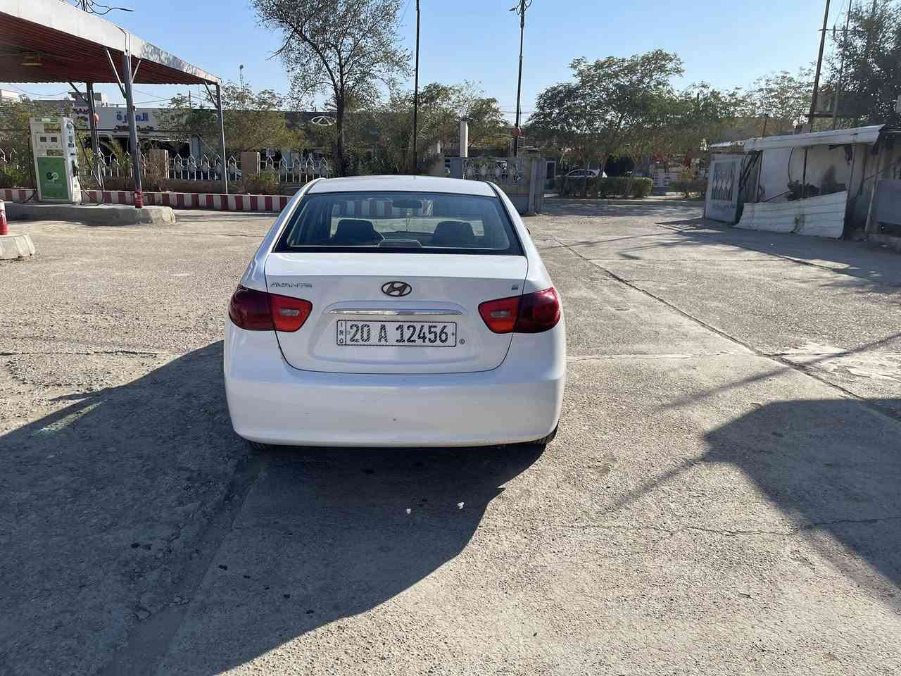 السلام عليكم أفانتي 2007مصبوغه عام مكينه كير مكفولا تدفئه تبريد حداديه جديده تخم تاير رقم جديد هزه جديده بيهه طخه بالجاملغ صفحه السايق السياره حلوه مابيهه نقص استفسار ***********السعر 78وبيها مجال بسيط
