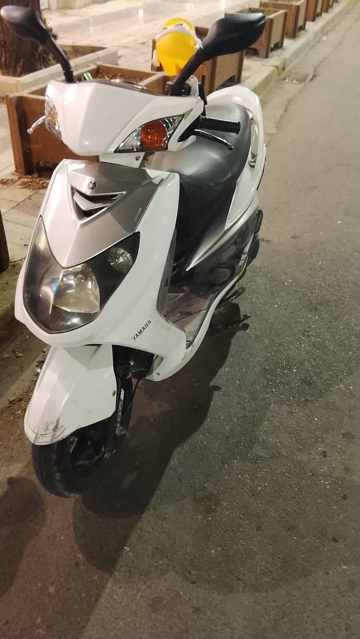 السلام عليكم دراجه سكنس للبيع نازل دراجه بلاديه مقفوله كفاله عامه دراجه صار لها اربعهش اي نقص ما بيها مكاني بغداد شارع حيفا السعر 800 وبيها مجال حق الجيه ***********
