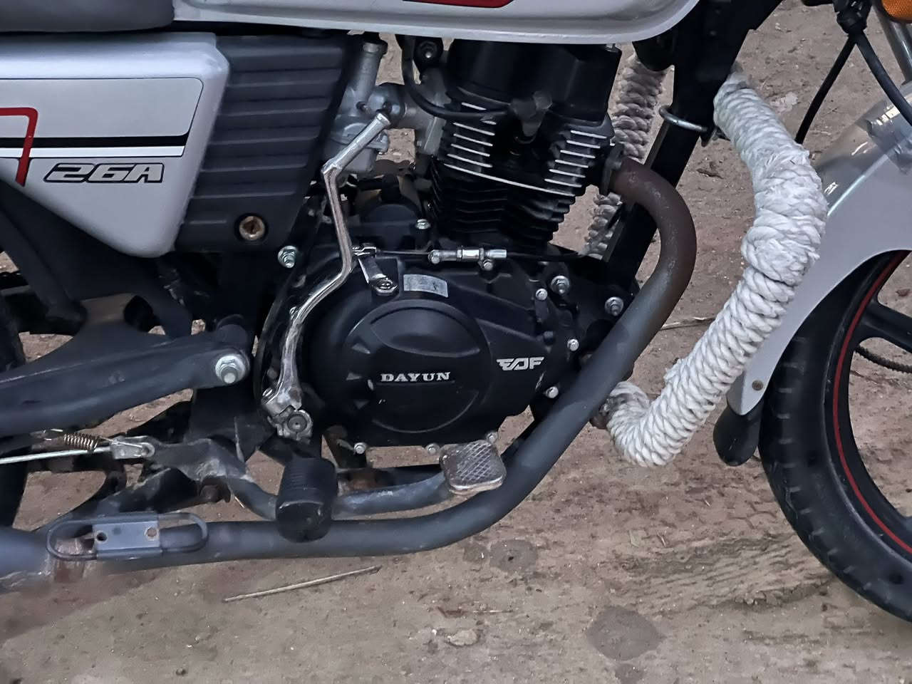 دايون للبيع موديل 21 كلك  محرك مامفتوح بيه خيط بخار كوه يبين
سعره 900 وبيه مجال مكان دراجه حله محاويل جسر علي ابن الحسين 
***********
