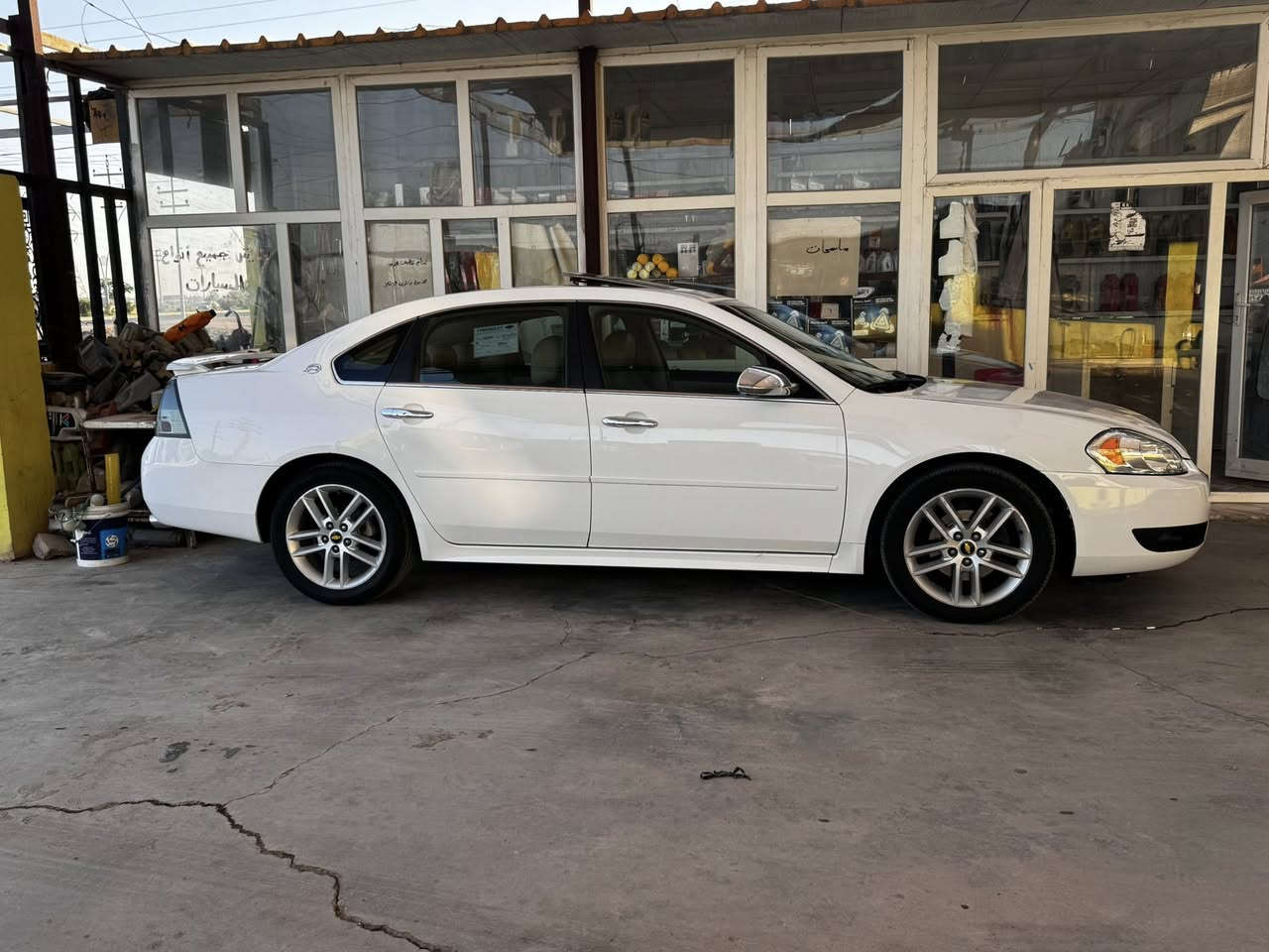 السلام عليكم
للبيع امبالا 2012 LT2كلين

مكينة جديدة 

كير بحالة ممتازة 

سستم صوت Bose

داخل جلد 

كشنات تدفئة 

فتحة 

رقم مميز حلو

غير متواجد ماسنجر

***********

السعر 135 وبيها مجال
