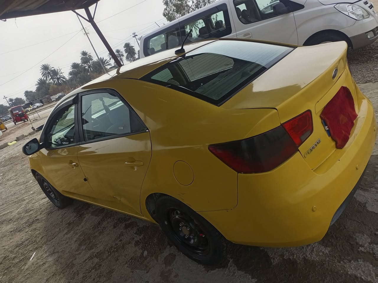 السلام عليكم كيا فورتي للبيع 2013
حادثه قبق جنطه الحوض مليوح مقدار شبر 
ما معمر صحيح للاستفسار الاتصال على الرقم 
***********
