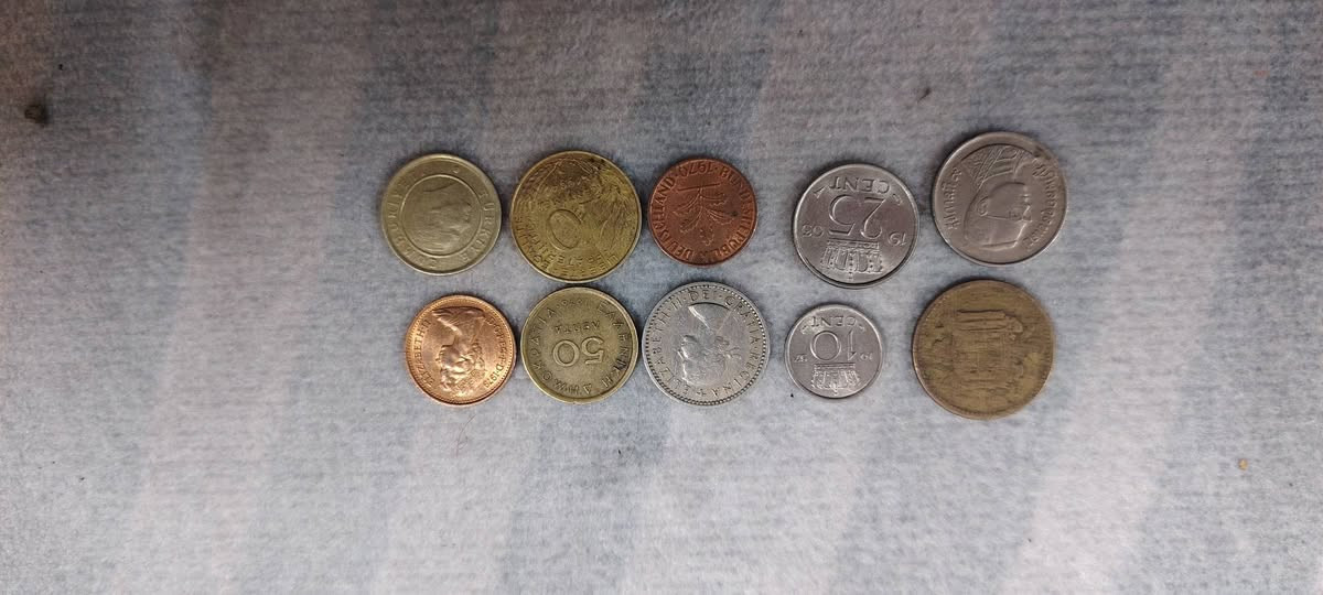 160 عمله معدنيه اجنبیه وعربیه مختلف الاشكال. سعر الواحد 250 دينار فقطط

الرجاء هذا سعر النهائي بدون معامله...


**إذا كنت صاحب هذا الإعلان وتريد حذفه لأي سبب، رجاءا أرسل رسالة إلى الدعم الفني**