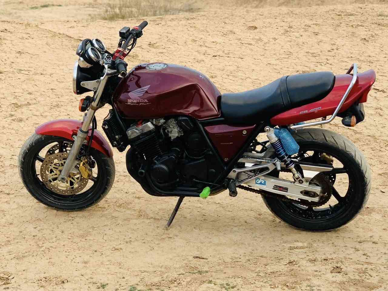 ‏السلام عليكم ‏دراجة سي فور ‏الجيل الأول ‏16 وألف ￼￼￼￼￼￼ دراج مقطوعة قمرق ￼ة ضمان ￼￼￼ صلاح الدين قضاء بلد السعر خاص ‭0776 153 0618‬ ￼￼
