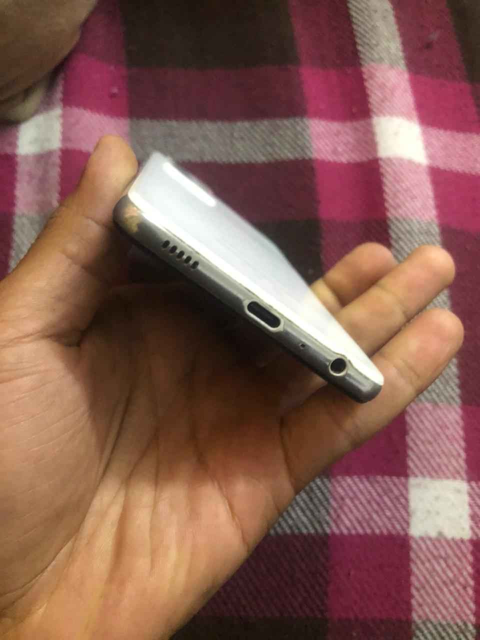 مبايل A52 s5g للبيع ذاكره ٢٥٦ بطاريه ٥٠٠٠ بصمه بلشاشه مكفول من كل شي سعر ٢٠٠ مكان الجسر الدوار مال التاجي رقم *********** بغداد, العراق
