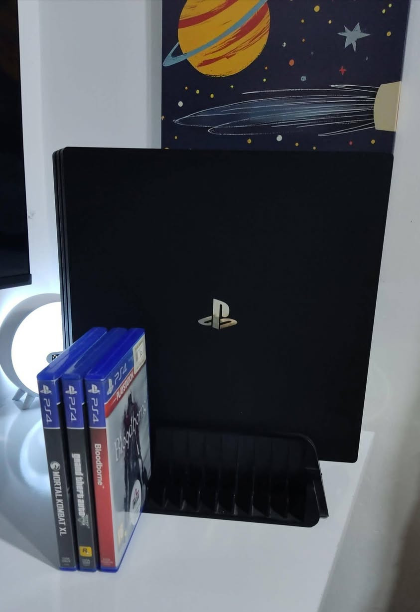 "السلام علیکم"

بلايستيشن فور برو للبيع المساحه واحد تيره

ps4pro 1t gb

يأتي مع ملحقات ثنين جويستك + ثلاث أقراص

 5 GTA +mortal kombat xl +Bloodborne
ستاند شاحن وتبريد

الجهاز نضيف جدا غير مفتوح لوك سيتكر

السعر (300) الف


**إذا كنت صاحب هذا الإعلان وتريد حذفه لأي سبب، رجاءا أرسل رسالة إلى الدعم الفني**