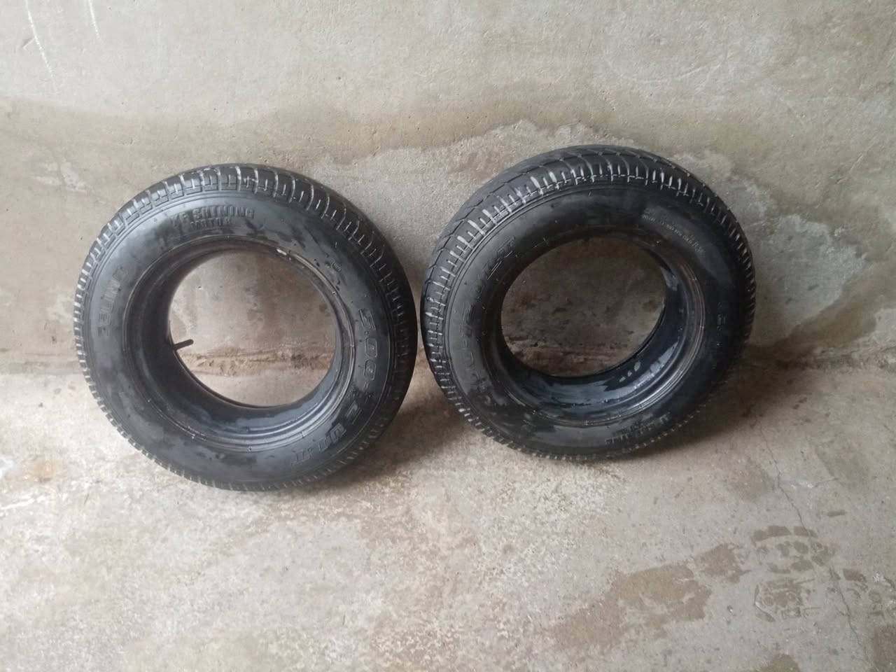 زوج تيات مكلك جديد بس اخو الجديد هم ولجوب مل شرك شرط السعر 25  ***********
