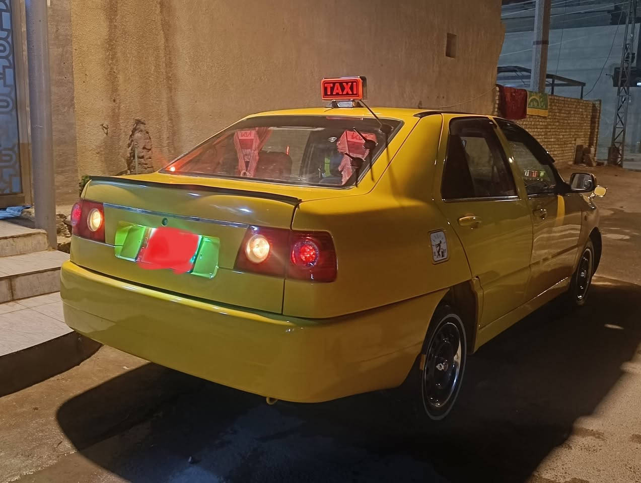 سلام عليكم ورحمة الله وبركاته
شيري كوين 2011 السعر 38 وبيها مجال 

السيارة خير من الله 

مبدل بيها جاملغ الأيمن  ومصلح بيها البنيد

السيارة صبغ عام للجمالية اي نقص مابيها تايرات جدد صدر جديد مشط استيرن جديد تبريد شغال السيارة محورة كورلة أوتوماتيك فقط بيها شغلة وحده مرات من احرك اتصير طبه عندي بس كمشي وتنمير كير خير من الله وللاستفسار اكثر رقمي بيه واتساب اسف واعتذر ع الاطالة  ***********
