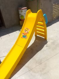اطفال • نقصه يد • موضحه بالصوره