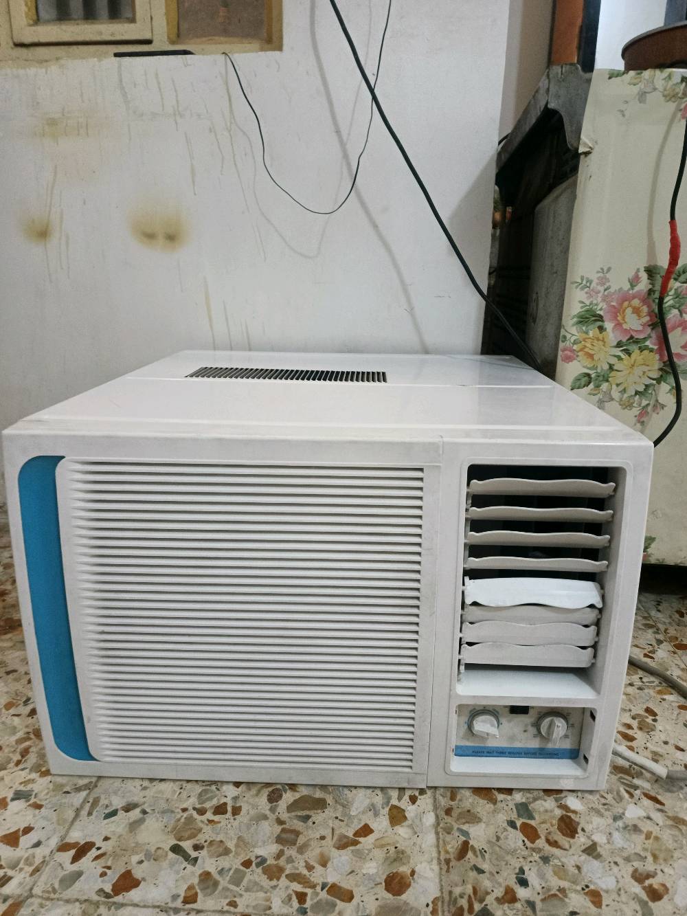 مكيف جنرال 2طن للبيع 
مستخدم نص موسم بعده جديد مكان بغداد العبيدي (حي السفير) 
السعر 300 نهايته ***********