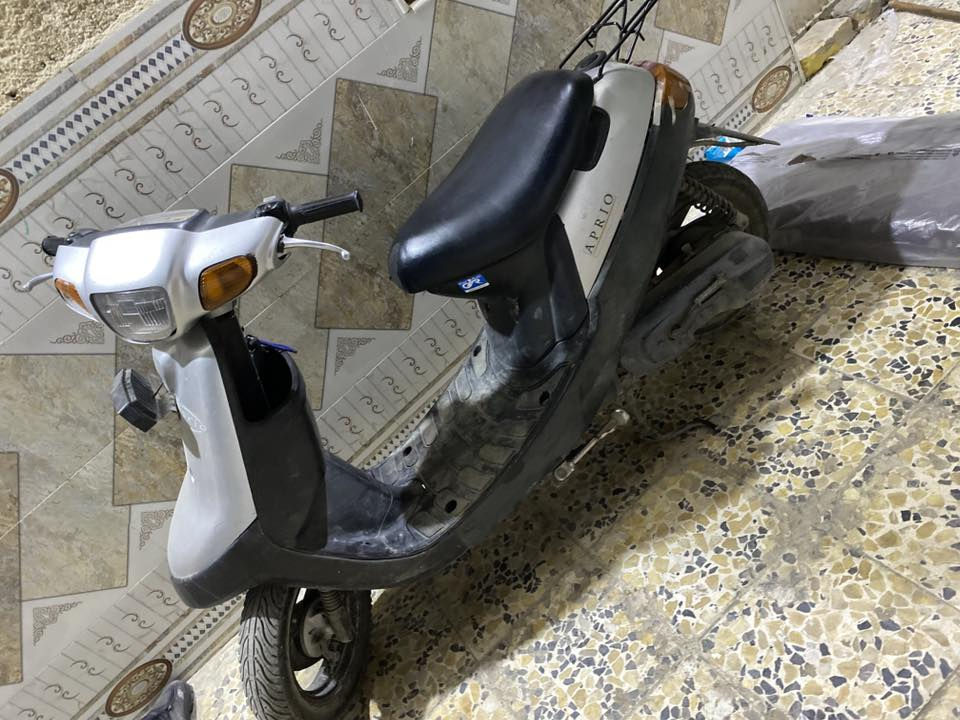 دراجه بطه مكفوله صار شهرين من نازله من رمبه نضيفه سعر 625 تواصل ***********
