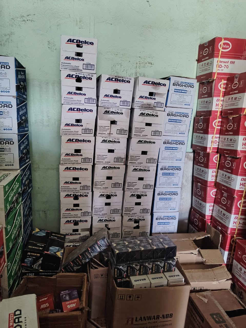 اللهمَّ صلِّ على محمد وآل محمد 
السلام عليكم تمَ فتح مجمع الزيوت الذهبية في ناحية تاج الدين (؏). متوفر لدينا أنواع الزيوت ألالمانية والكورية والروسية والإماراتية والعراقية جُملة ومفرد. ضمان 100٪
الموقع: قُرب مطعم الزيتون 
رقم الهاتف: *********** (أسم المجمع الحالي مرتضى القريشي)
