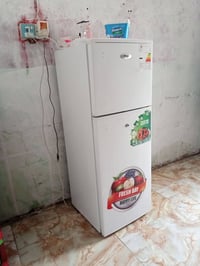 ثلاجة • أجهزة منزلية