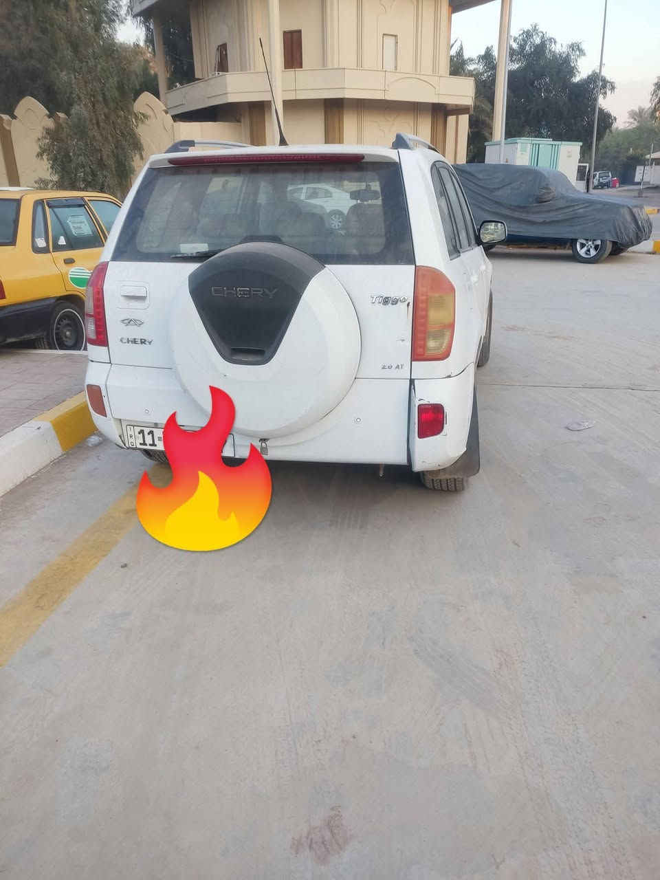 للبيع تيكو ٢٠١٥ استلام ٢٠١٧ شهر ١١
استلام شركة على أيدي يعني اني اول مالك
محرك ٢٠٠٠ كير ميكانيكي 
سيارة مكفولة من الضربة والصبغ والخياس
عدا ٤ اصابع جوة البگ لايت الأيسر ضربة ستوتة 
تدفئة مقاعد الأمامية 
كاميرا خلفية
حساسات خلفية
فتحة سقف شغالة (يحتاجلها إدامة)
سبير منازل مال استلام الشركة
تغليف مقاعد جديد (دوشمة)
تايرات جديدة
صدر امامي جديد
رقم بغداد انكليزي جديد
سنوية جديدة بال٢٠٢٥ شهر ٤
ماشية ١٣٦ ألف
مكينة مجفتة تنقص لتر بالتبديلة ممأثرة عالسيارة
بانزينها محسن 
تبريد بالصيف عالمي ما يفصل والسيارة ما تحمى أبد
لأن شادلها مراوح إضافية وية التبريد وراديتر الكبير
السعر ٧٠ ورقة (رجاءً البيع فقط للجناية وبدون احراج)
بغداد الغزالية شارع المركز
***********
