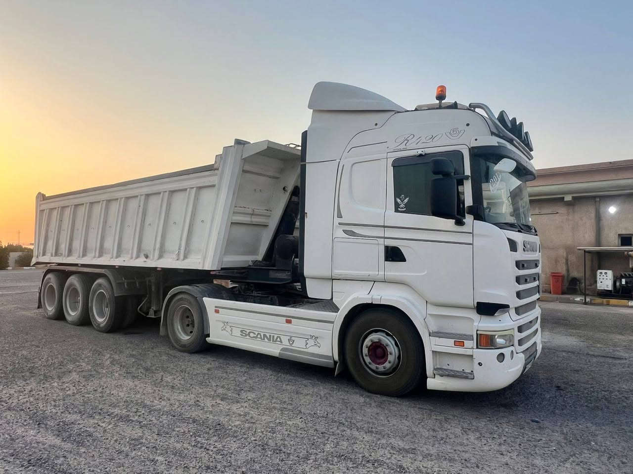 للبيع عرابنه دار لقصاب مديل 2015
***********
