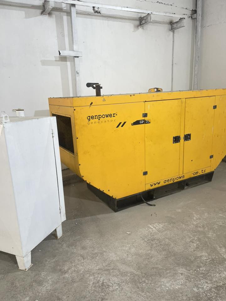 محطة غسل للبيع كاملة 
محتويات 
جكات عدد 2 
مضخات 200 بار ايطالي عدد2
كومبريسر  500 لتر
تانكي 5000 لتر
بطل رغوة كاميرات 10 
مع استراحة مكتب 
مولد بيركنز 45 kv
حلة باب الحسين 
077060 40604 
سعر البيع 26 مليون قابل للتفاوض
