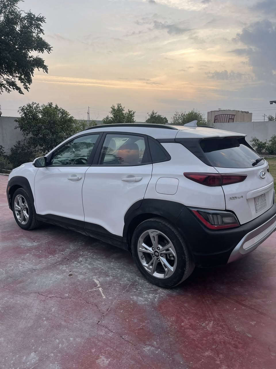 السلام عليكم
كونا 2022 وارد امريكي فور ويل 

 .لون ابيض 

 .محرك2000 دوش

 .رادار امامي+خلفي+جانبي

 .كامره خلفيه

 .شاشه كبيرة لمس

 .ابل كار بلي

 .تحديد مسار 

 .نقطه عمياء

 .مساعد منحدرات

 .مانع انزلاق

 .اوتو ستوب

 .نضام سبورت وعادي

 .بصمه 

 .تشغيل عن بعد 

 .فتحه سقف 

 .لد نهاري 

 .تدفئه+ تبريد

  .كشنات هيتر

 .دخول ذكي

 .اشاير بالمري

 .فول تحكم ستيرن

 .گير AT

 .توقف ذاتي عند اقتراب من سياره

 .سياره رقم بغداد 

السعر (((١٦٠ )))

بيهة مجال .
للتواصل ***********
