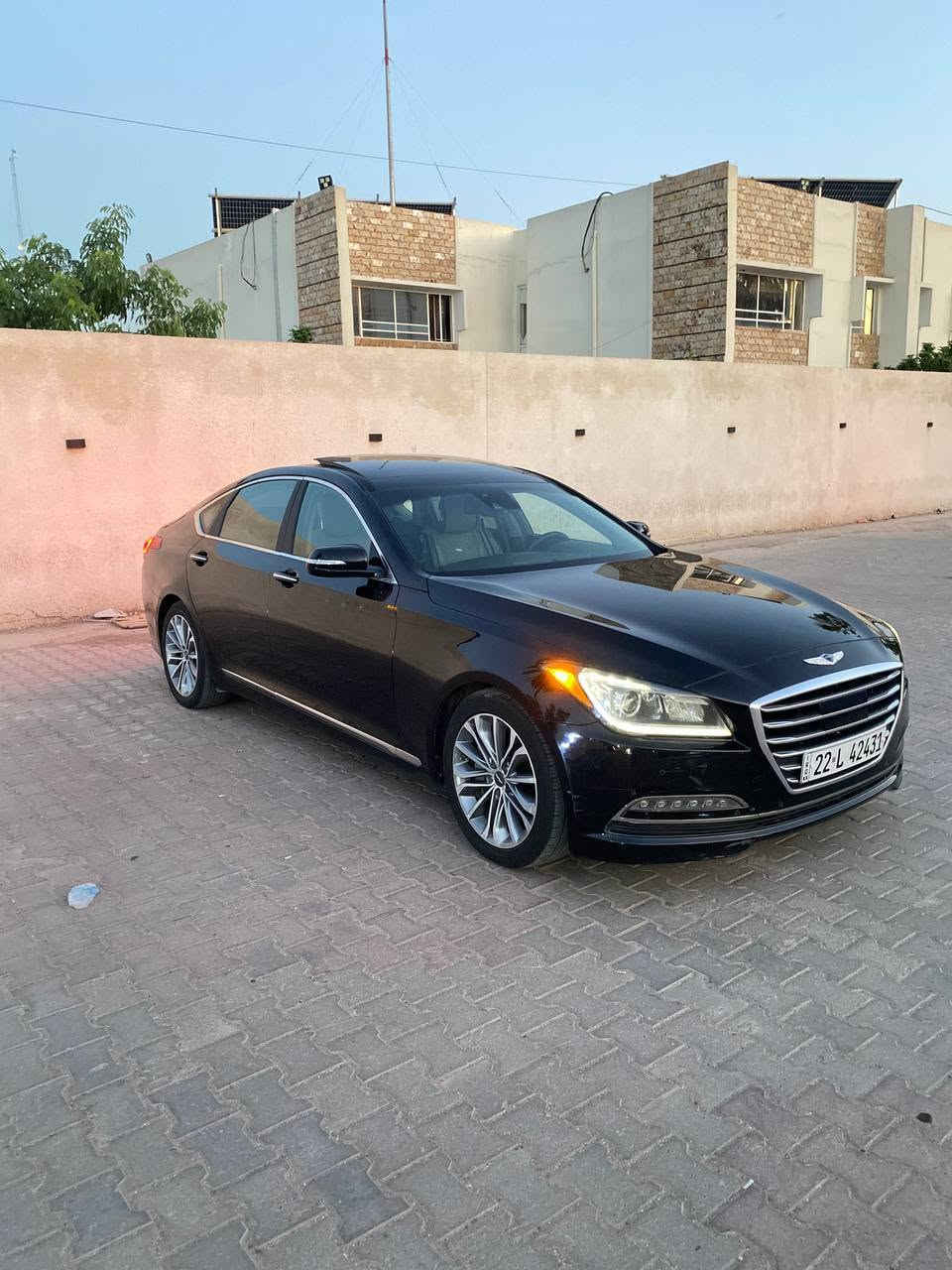 جينيسس 2017-G80⚙️ فول المواصفات:             

المحرك (V6) بسعة 3.8 لتر
_. شاشة معلومات ملونه مقاس 7 بوصه

 _. كشنات أمامية كهربائية ()+ تبريد وتدفئة المقاعد جلد
_. رادار أمامي، خلفي، وجانبي نقطة العمياء
_. تحديد مسار + تنبيه الخروج عن المسار
_. علامة ترحيب (شعار جينيسس) عند الاقتراب
_. حساسات أمامية وخلفية 360 درجه
_. مرايا تعتيم ذاتي + قلاب + هيتر + شعار جينيسس
_. لايت LED نهاري وليلي + عدسات زينون عالي/واطي أوتو
_. خاصية الصعود المريح (الكشن يرجع للخلف مع الستيرن عند النزول )
_. خفض صوت التبريد والصوت تلقائياً أثناء الاتصال
_. نظام صوتي Lexicon بـ 17 سماعة
_. 4 وضعيات قيادة: عادي – إيكو – سبورت -ثلوج
_. ستيرن كهرباء 
_. كير  8 نمر . شفتات ستيرن
_. بانوراما كامل
. خزن ميموري لوضعيات الكشن
_بردة خلفية كهربائية تنزل عند الرجوع للخلف + جوانب 2 خلفيات
_. تبريد 3 مناخات منفصل
_. جام أوتو (4 جام)
_مانع تصادم+ قياده ذاتيه+ مثبت سرعة ذكي يحافظ على المسافه بينك وبين السيارة الامامية
_.ترحيب عند الاقتراب وبصمة ابواب  
سيارة احلة من صور+ إدامة كاااملة للسيارة من مجموعة البنزين بالكامل+ غرفة احتراق+ صدر امامي خلفي+ تخم تاير وبطارية جديدة يعني كلشي متصرف عليهة
كير محرك تبريد عل شركة 
(حادث جداً بسيط وشرط حتة دعاميات عل شركة 👇) صور حادث بل منشور 
السعر______ 178 وبي مجال للجناي
*********** مكاني بغداد بغداد, العراق
