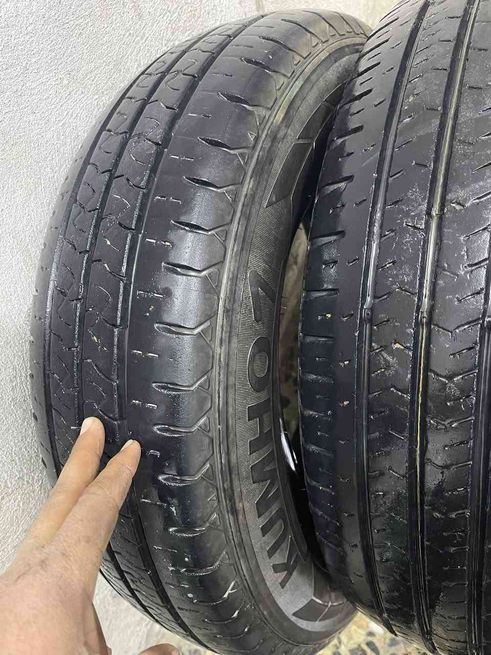 السلام عليكم زوج اطارات كوري 159   14  B***********
