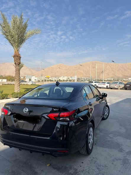 بابةت نىسان ڤيرسا مؤدل (2021) رةشى قةتران 
وةكوو بؤىخ 4 پاچةى سبوخة سةنةوو تا 28 نوويىة بةناوو خؤمانه مواسفات sv بةسمه شةغال رادار ناوو دوو رةنگ 
سةىارةكه پشتوور پيشى كةپسه گيروو مةكىنةى بةشةرتة 
نرخ   108 $$ 
ژم *********** رانية
