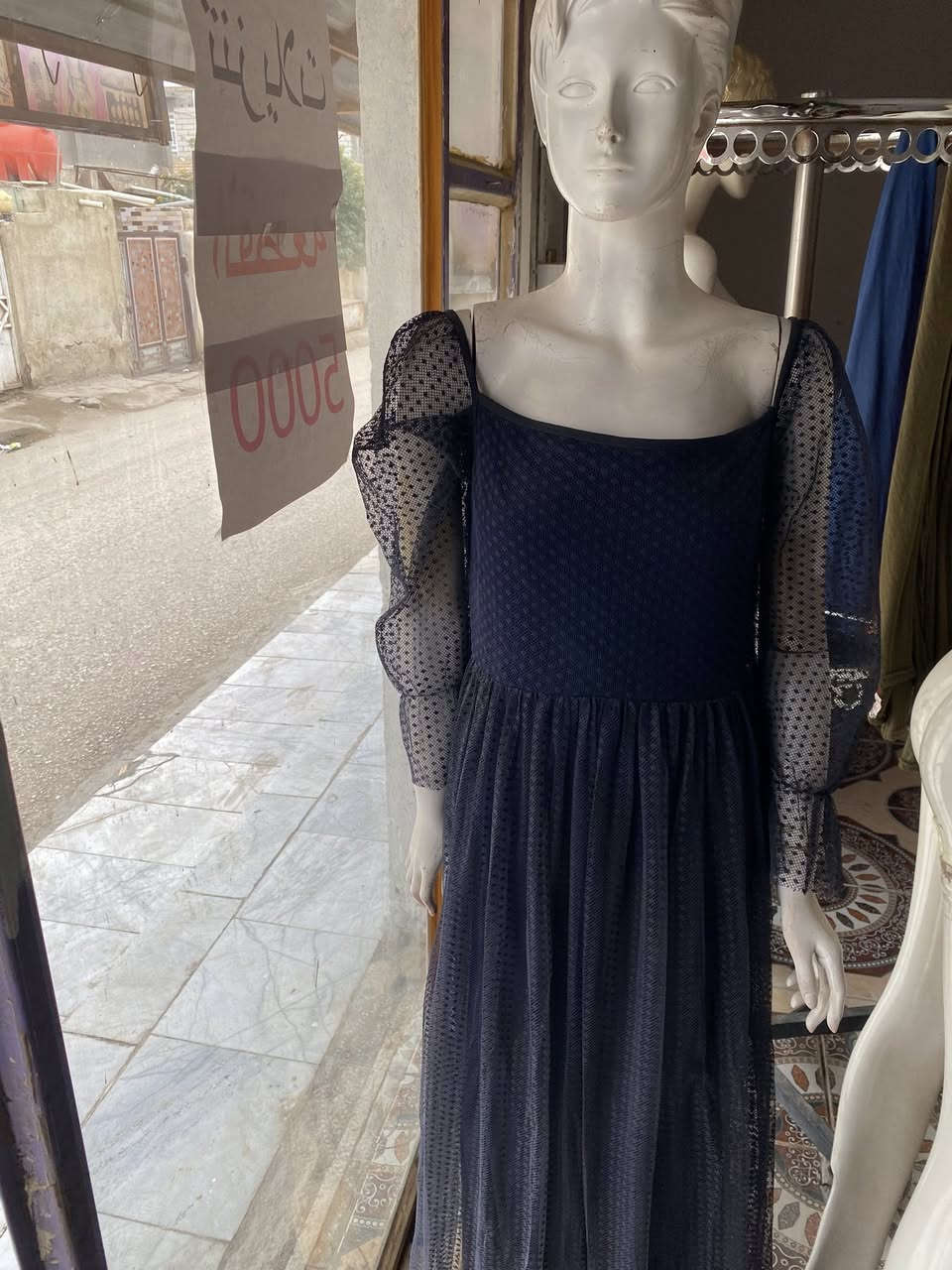 السلام عليكم رفوف خشب جديد ما مستخدم 12 رف جديد طول الرف 244 سم مع سكك حديد عدد 25 سكه مع حمالات تقريبا 50 حماله مع ملكانه للبيع قرب دكتور عدنان للاستفسار ***********
