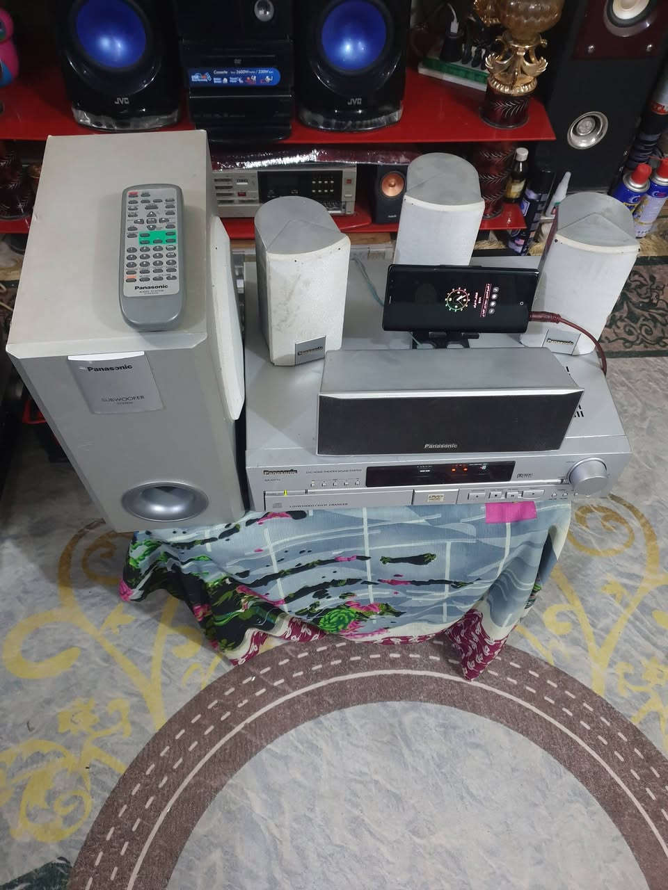 سستم بانسونك ١١٠ فولت مع محولة مسرحي عارض بالشاشة دي في دي  خمسة اقراص   وراديو واواكس  شغال بالكامل  مع ريمونت  موضح بالفديو والصور  السعر  ٩٥ الف الحلة مهندسين  الاتصال على الخاص او موبايل  ***********  يوجد توصيل
