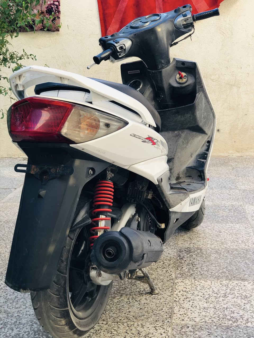 سكنس فحل الدراجه كفاله عامه يعني مابيهئ اي شيه بس من عده ام بدل لاستيك والف فقط الباقي كفاله عامه شلعه معدل سلف هندر كله شغال كهرابائيات شغاله  المكينه ناعمه  السعر 550بيهئ مجال بصيط المكان بابل الرقم ***********
