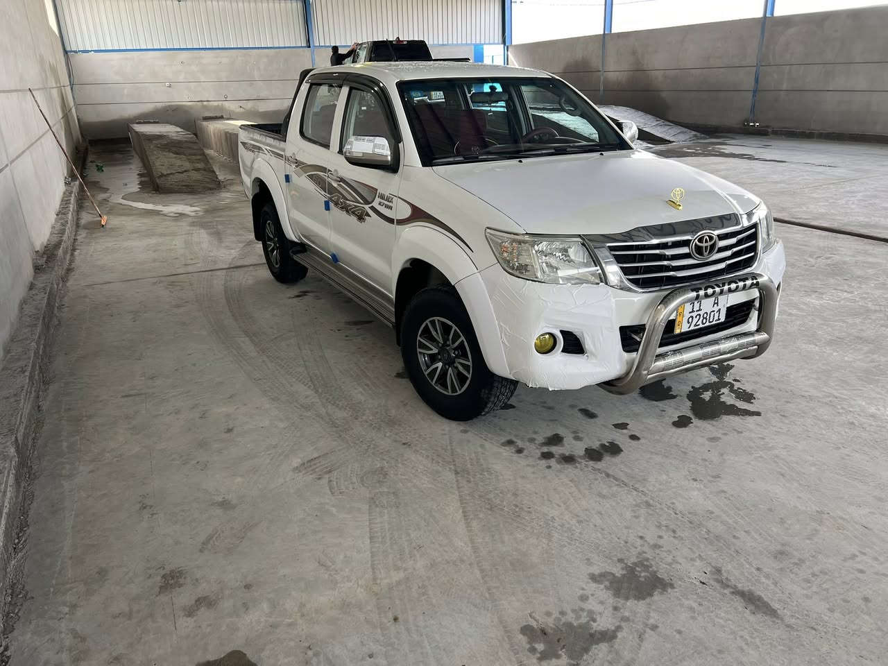 السلام عليكم هايلوكس 2015 رقم بغداد بأسمي سنويه ورقم جديد للبيع او مراوس حسب القناعه سياره جاهزه كير محرك حداديه تخم تاير فول مواصفات سعودي ستيني المكان واسط للستفسار اتصل عل الرقم اني مكلف بلنشر ***********
