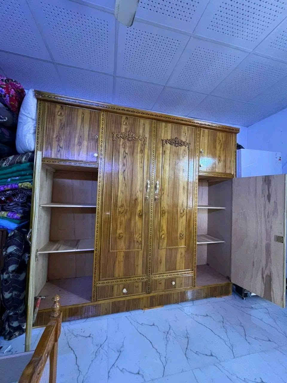 كنتور 4باب نجاره عراقيه 4ملم شغل درجه ثانيه
شد ونقل مجاني
330داخل بغداد
360 محافظات
*********** واتساب
