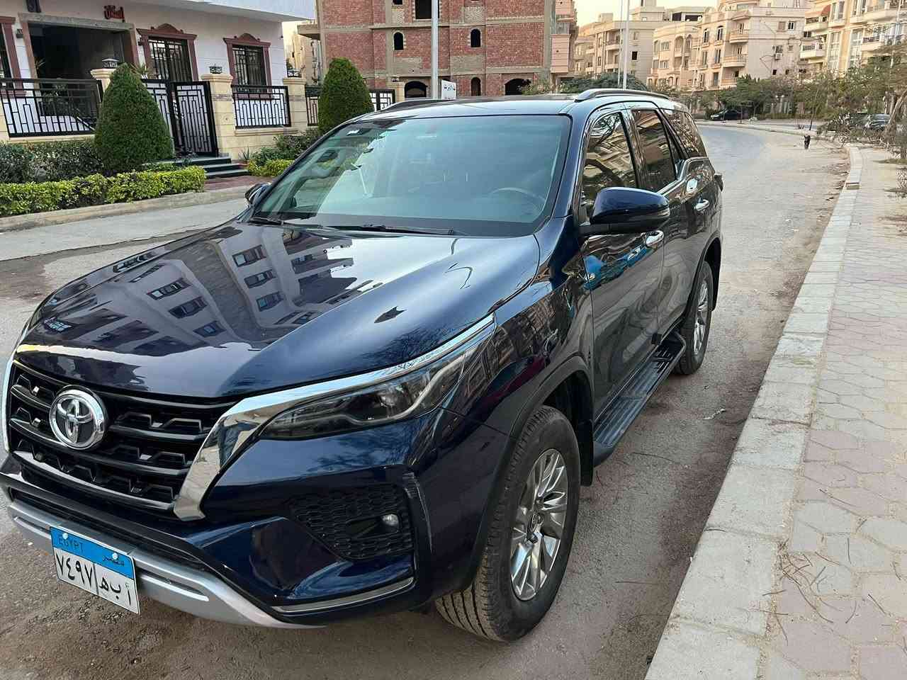 🚗 *للبيع: Toyota موديل 2023 - حالة ممتازة!* 🚗
✨ *فابريكا بالكامل مع رخصة سنة وصيانات توكيل!* ✨
### تفاصيل السيارة:
- *الموديل*: 2023
- *عداد الكيلومترات*: 180,000 كم
- *الحالة*: فابريكا بالكامل من الداخل والخارج.
- *الصيانة*: صيانات توكيل منتظمة.
- *الرخصة*: سارية لمدة سنة كاملة.
### مميزات إضافية:
- أداء قوي واقتصادي.
- تصميم عصري ومريح.
- جاهزة للاستخدام بدون أي مصاريف إضافية.
📍 *المعاينة*: التجمع الخامس
📞 *للتواصل*: 01062000300


**إذا كنت صاحب هذا الإعلان وتريد حذفه لأي سبب، رجاءا أرسل رسالة إلى الدعم الفني**