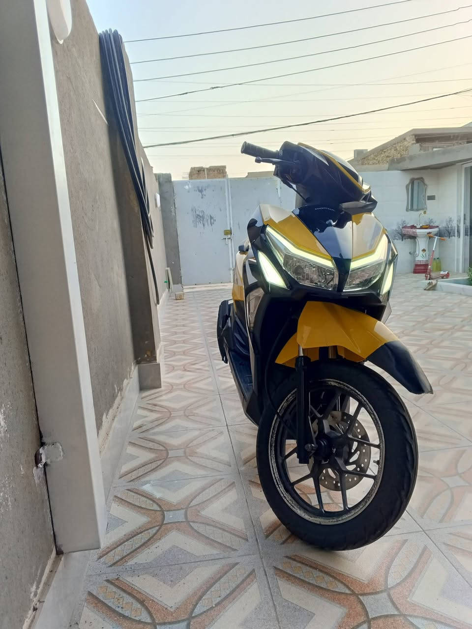 السلام عليكم 
للبيع دراجه هوندا GTS
مكينه 150cc موديل 2022
مكينه ما مفتوحه مكاني حي الحكيم 
للستفسار والشراء ***********
