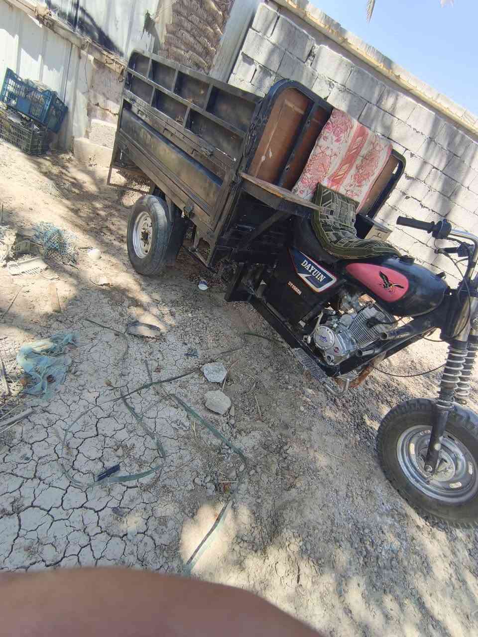 السلام عليكم ستوته بانزين للبيع السعر٦٠٠ وبيه مجال قليل محرك وكير وشاصي كفاله عامه رقم التلفون *********** لحد يجي خاص
