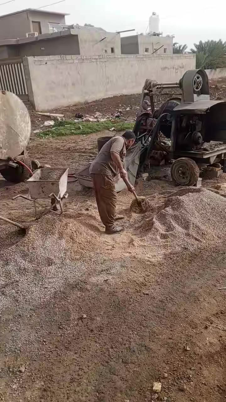 حبايبي السلام_عليكم 
شغلنا يتضمن مايلي
1- اخراج التراب الزائد من البيت
2-تربيع البيت كسر
3-دك البيت بالقفاز
4- صب البيت اذا كان بحاجه الى صب اسكان
#وكذلك دك السبيس والتراب وال
قطع وغيره + خزينه + تفليش +تصعيد تراب لصطح وتصليطه الصطح+مجاري+لبخ بتلوات +
ونج تصعيد كافه مواد البناء وغيرها 
كل هذا بكادر جيد وبسعر مناسب 
للاستفسار اكثر مراسلتنا او الاتصال بالرقم التالي ‏

***********👍
