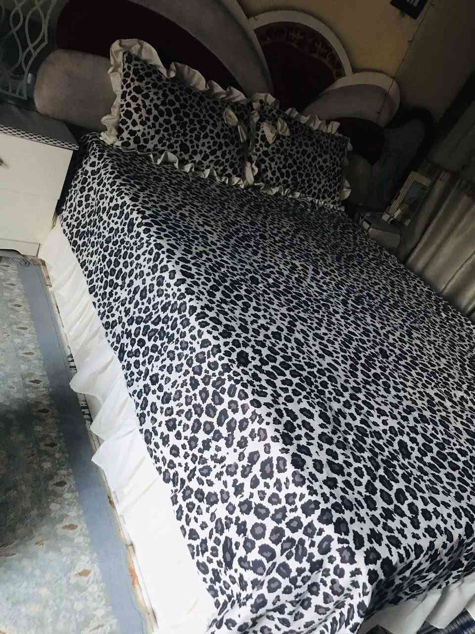 فرشه جهتين كركش ب10 فقط


**إذا كنت صاحب هذا الإعلان وتريد حذفه لأي سبب، رجاءا أرسل رسالة إلى الدعم الفني**