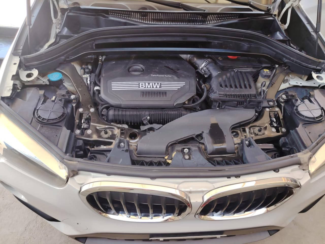 بالله
السلام عليكم ورحمه الله وبركاته 
عندي BMW X1  2019 بغداد باسمي رقم انكليزي للبيع لو مراوس التفاصيل داخل المنشور  الاتصال ***********
