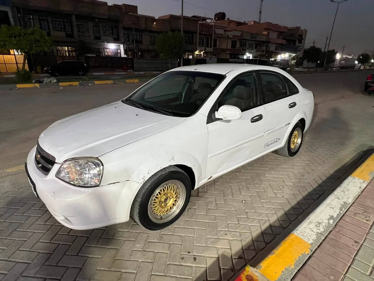 أوبترا لون ابيض رقم بغداد
بيها فقط جاملغ امامي ايمن صبغ والباقي بدون صبغ بيها رصعات بسيطه 
كير ومحرك الحمدلله   محرك مجفت بس بيها شويه تنقيص 
تبريد شغال 
غرفتها كلش جديده 
السعر ٦٨ ورقه وبيها مجال بسيط 
مكان بغداد الغزاليه تحويل ثاني يوم 
***********
