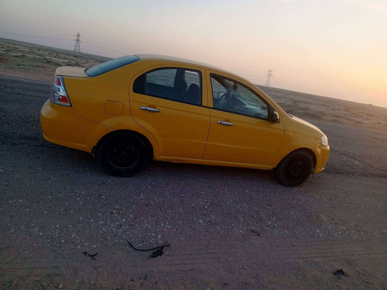 يا الله 
سلام عليكم افيو 2010للبيع رقم نجف نكليزي مداور ثاني يوم محرك كير شرط حداديه جديده 100بل 100كهربائيات سنتر لوك تخم تاير تبريد شغال بس معوز غاز 
سياره مال جناي 
ملاحضه سياره مرشوشه عام جماليه ما بيها اي ضربه
مكان السياره النجف الاشرف 
***********
