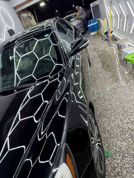 سلام عليكم 
 كيا كادنزه للبيع,سياره نظيفه جداً بمعنى الكلمه وارد خليجي 
فول مواصفات 1/1Vip.بيه قطع صبغ ايرباكات كله سليمة.موديل 2012م مواصفات 
1 بنورما
2 بصمه
3 رادرات جانبيه
4 كامره خلفيه
5 سماعات انفنتي 
6 ستيرن متحرك 
7 تحكمات ستيرن
8 مري قلاب+انارة ترحيب 
9 كشنات تبريد تدفئة+خزن ميموري 
10 شاشه كبيره 
11 حساسات 
تريد تحول وكالة 
12 تبريد قطعتين 
13 برده خلفيه 
14 ويل حجم 19+لايت زنون 
تخم تاير جديد +بطاريه جديده حداديه جديده جداً 
السعر 120$وبيه مجال بسيط 
مكان سياره بغداد القادسيه 
اي ستفسار الرقم***********
