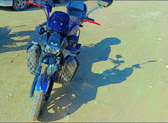 السلام عليكم يوجد موطور هايوشه شحن موديل 2025 بعده شركه زوج تايرات جديد بطارياته على الفحص  كشر جديد السعر 525 وبي مجال المكان البغدادي الدولاب  الأتصال على الرقم ***********ومراوس يراني نضيف
