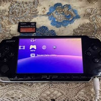PSP3000 مهكر بي اكثر من لعبة وياه رام التهكير بس مرات يخربط شويه نقصة ...