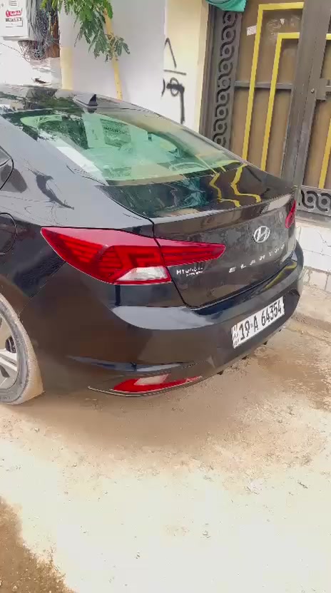 سلام عليكم النتره موديل 19 وارد امريكي بيها جاملغات اماميه وبنيد بدون دواخل ولا شواصي مكينه 2000 جديده وكير جديد ال تي المرغوب داخل اسود مطعم عسلي شاشه جبيره كامره دواره حساسات خلفيه رادار جانبي تحكم جهتين تبريد ثلج حداديه تخم تاير سياره الف مذب عليها 
رقم كربلاء بسم مالكها مباشر دولي
***********
مكانها كوفه 
سعر 115وبيها مجال
