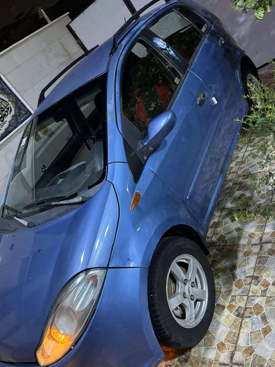 سلام عليكم للبيع شيري A1 موديل 2012 رقم بابل انكليزي الهزة ما ساقطة محرك كير نظيفات تايرات نظيفات حدادية جديدة بيه بارد بجلمغ الخلفي شويه صبغ بالبنيد اثر جراد وليس ضربه غرفته نظيفه 
العنوان حلة شارع 40 
السعر 39 وبيه مجال بسيط 
رقم الهاتف :***********
